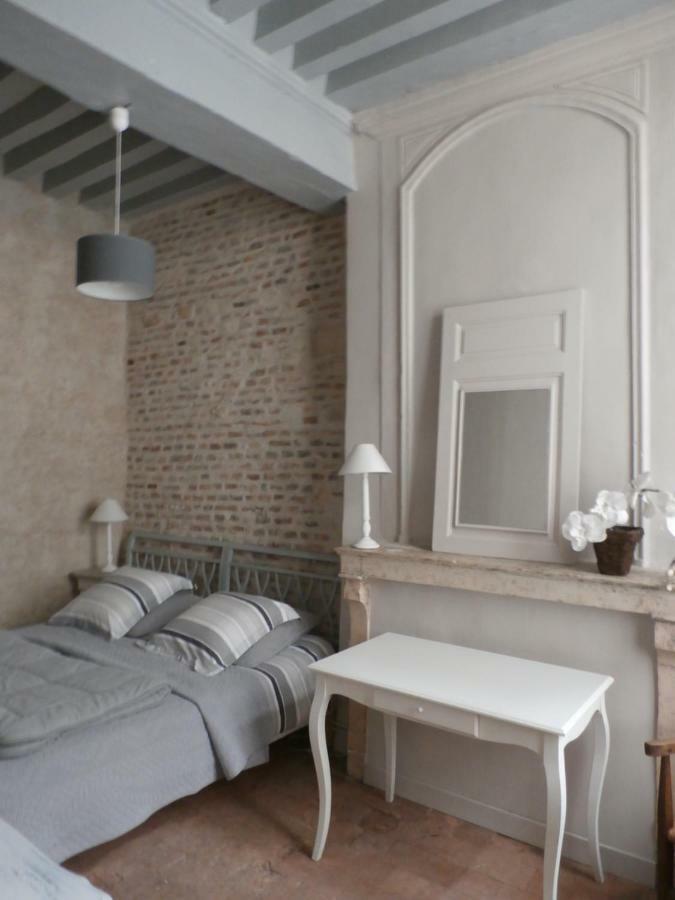 Le Logis Xviieme Apartment Moulins  Exterior photo